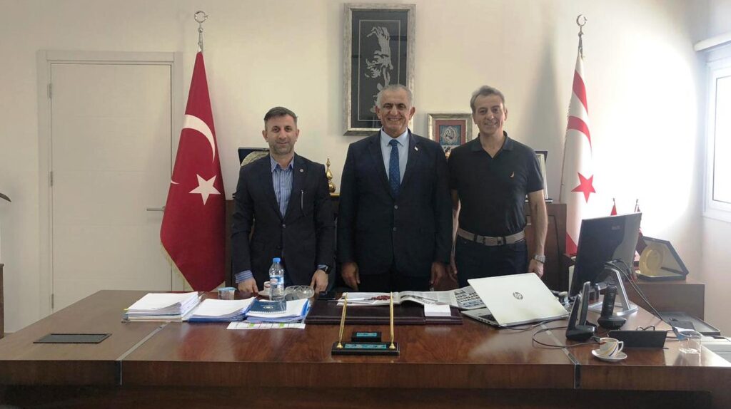 DGK G.Başkanı Hüseyin Celepden KKTC Milli Eğitim Bakanı Nazım Çavuşoğlu na ziyaret
