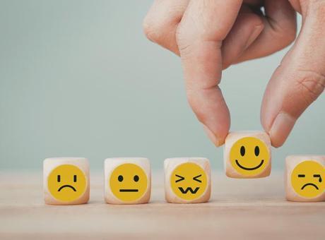 Klavyede Olmayan Semboller 2024: Klavyede Olmayan Farklı, Değişik Semboller, Emojiler ve Harfler