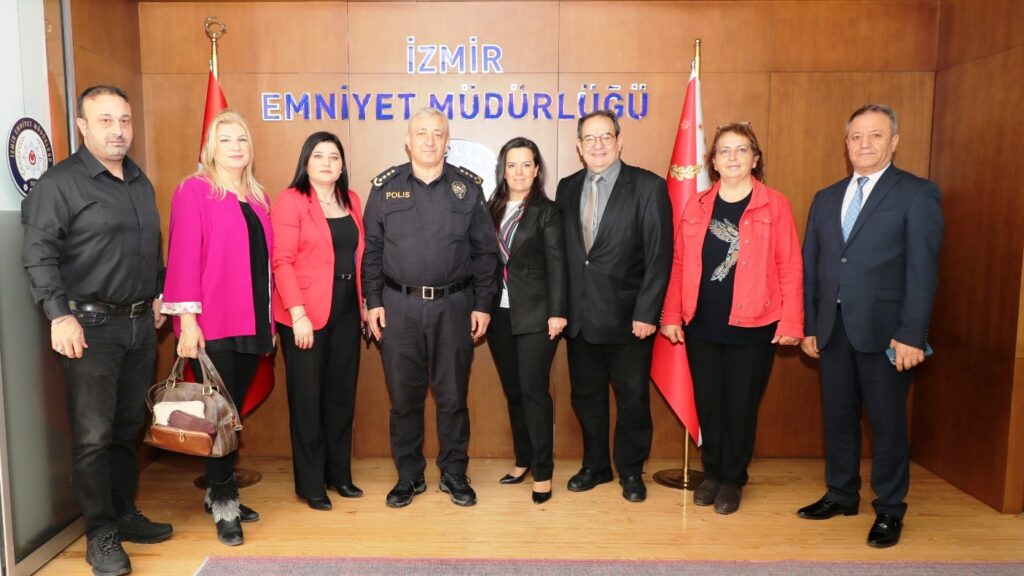 İzmir’de Toplumsal Uyuşturucuyla Mücadelede Önemli İşbirliği: İl Emniyet Müdürüne Ziyaret