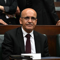 “Döviz piyasasındaki dalgalanma geçici”