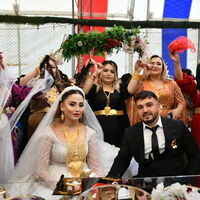 Gelinle damada 2 milyon lira takıldı