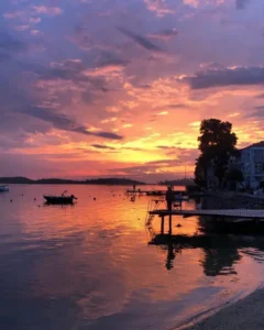 YEŞİLİN VE MAVİNİN BULUŞMA NOKTASI: ANTİK ÇAĞDAN GÜNÜMÜZE FOÇA