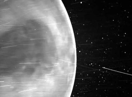 Uzmanlar uyarıyor: Venüs’ün asteroidleri Dünya’ya çarpabilir