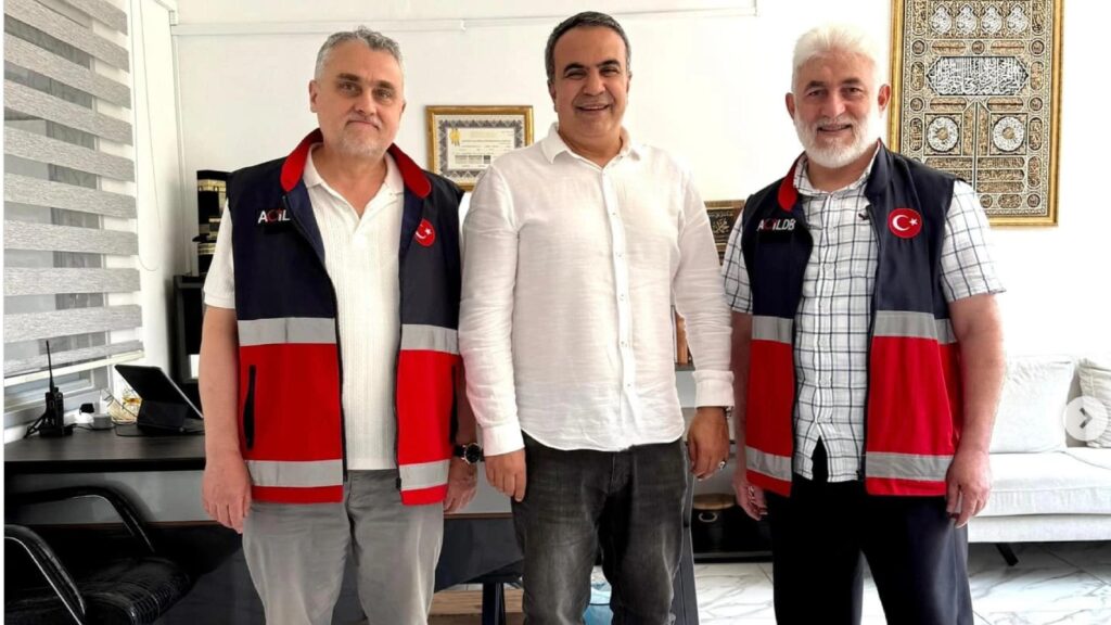 Başakşehir Kaymakamı Sayın Cemil Özgür ÖNEĞİN den ACİLDER e ziyaret