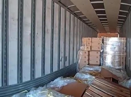 Hırsızlar 1.4 milyon dolar değerinde, yaklaşık 3.000 adet oyun konsolu çaldı