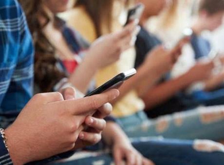 iOS 26’da çocukların güvenliği için yeni bir uygulama var
