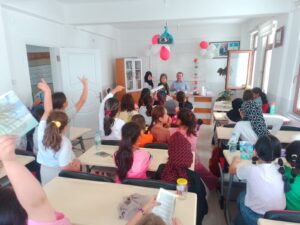 Yozgat’ta Yaz Kurslarında “Bir Konu Bir Konuk” Buluşmaları Gerçekleştirildi