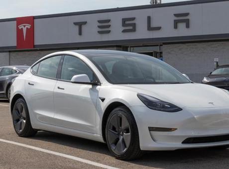 Uygun fiyatlı yeni Tesla modeli! Elon Musk detayları açıkladı
